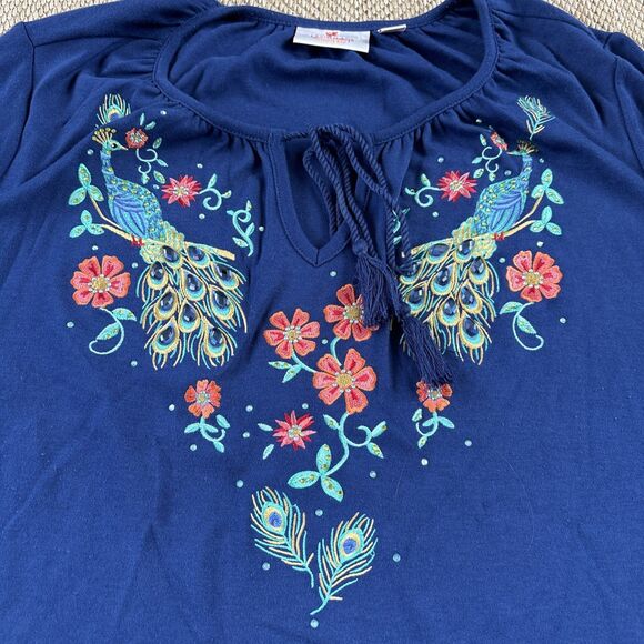 Women's Quacker Factory Blue Peacock's Embroidered Rhinestone Top Size XL - Picture 2 of 6
